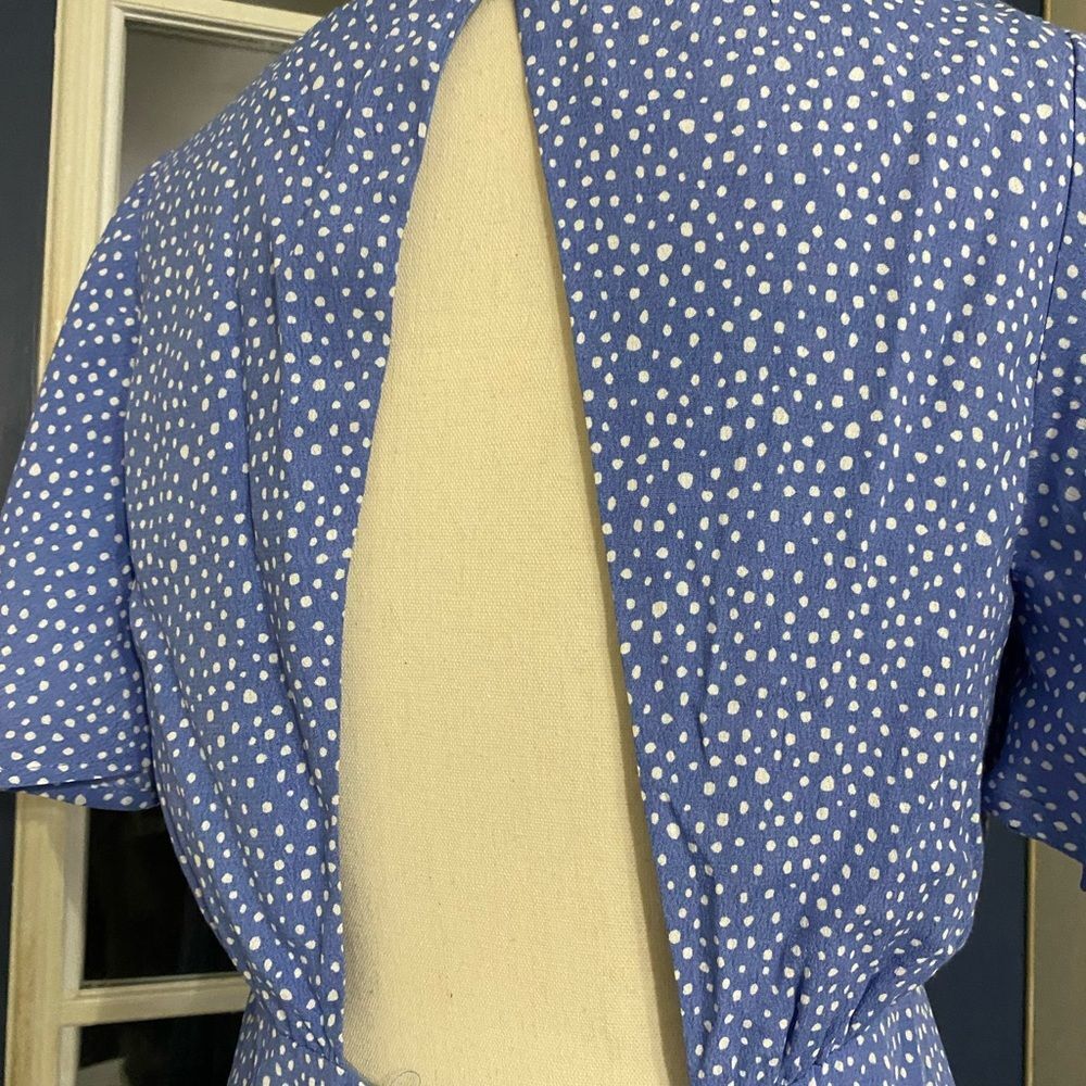 Gianni Bini Periwinkle Blue and White Polka Dot Dress - Size Medium - Picture 7 of 7